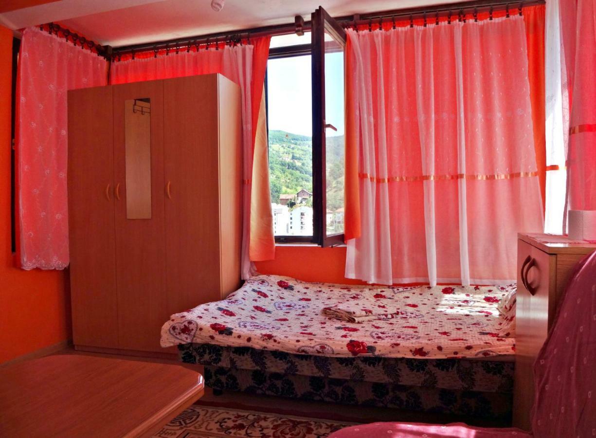 Virmal Hotel Foca Buitenkant foto